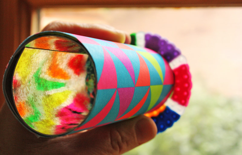 DIY Teleidoscopes: A simple open ended DIY kaleidoscope you can make at home. Great science project for kids exploring optics and light. 