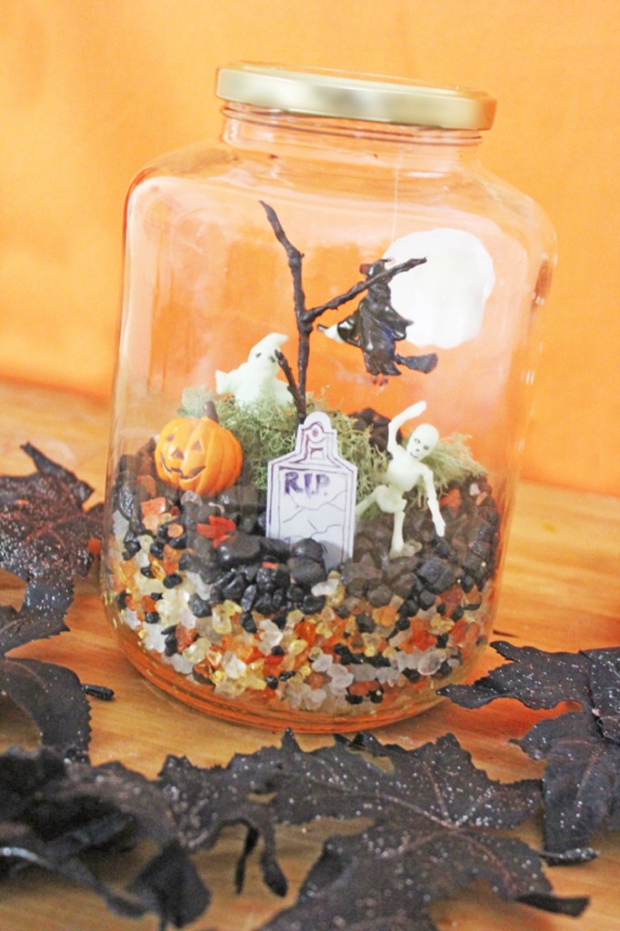 5. Halloween Horror Glow-in-the-Dark Jar