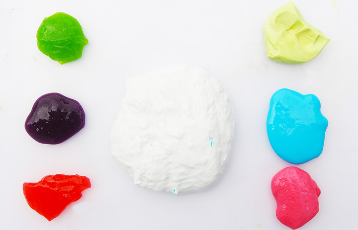 Learn how to make slime. Borax Free and neon style!