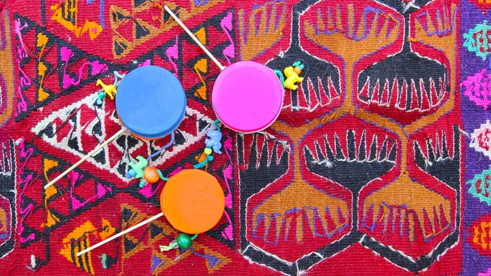 Homemade Instruments: DIY Rattle Drums - Babble Dabble Do