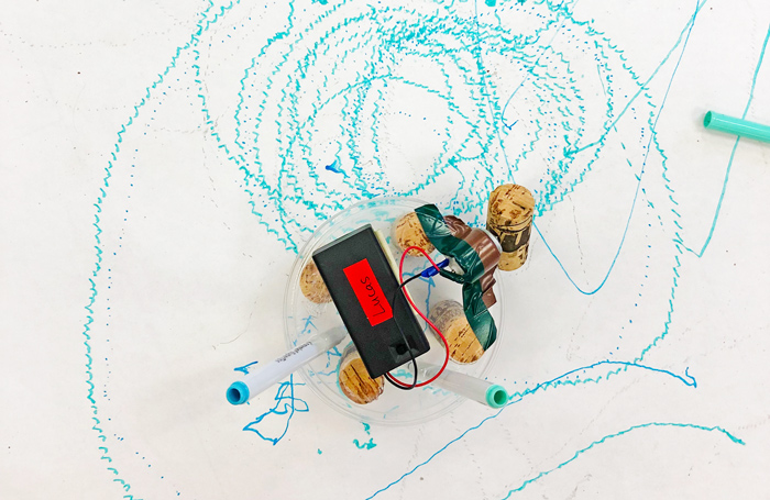 Learn how to make your own art bot in this easy electronics project for kids!