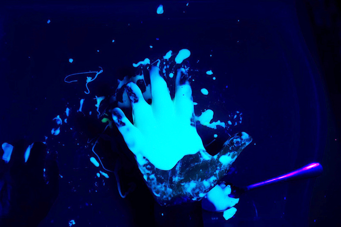 How To Make Oobleck Glow In The Dark - Babble Dabble Do